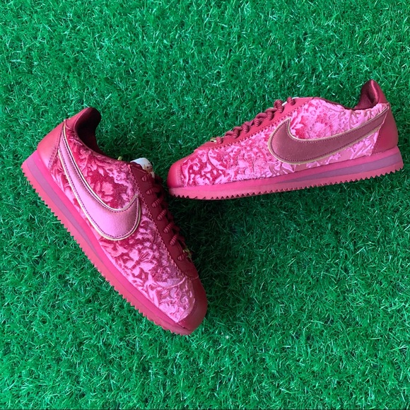 Nike Classic Cortez Se Wmns - Picture 4 of 11